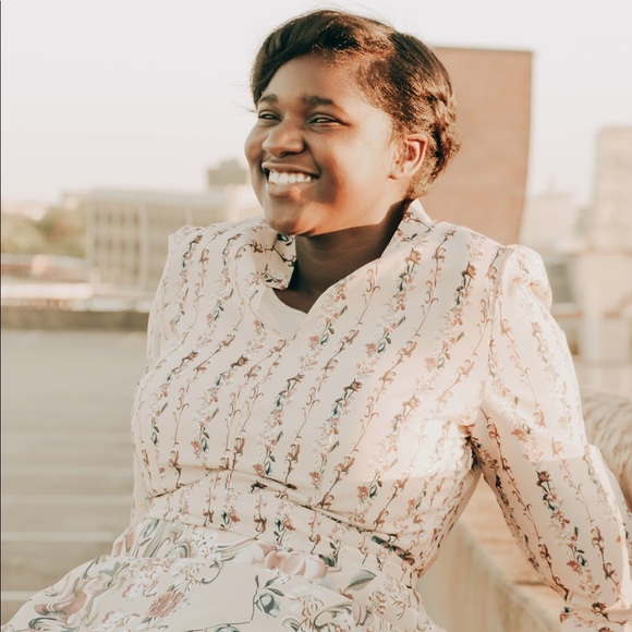 Meet the Posher - Picture 3 of 3